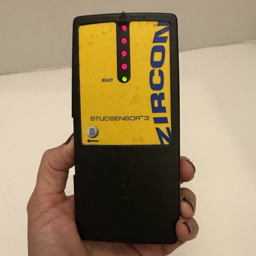 Used Battery-Operated Portable Zircon Studsensor‎ 3 / Stud Sensor / Finder